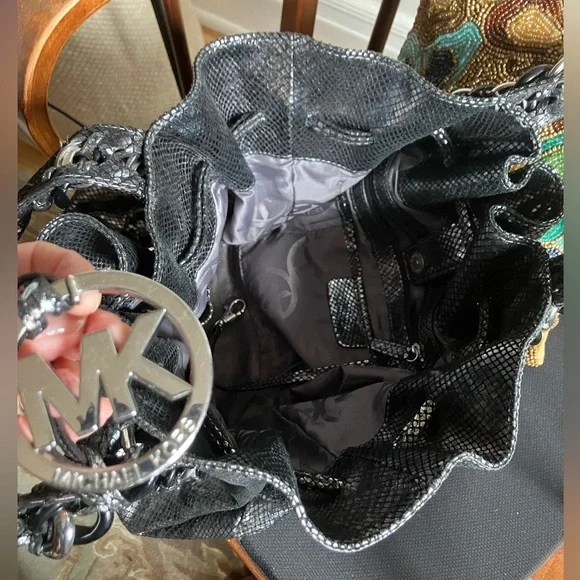 SALE! Michael Kors Shoulder Bag - Picture 3 of 7